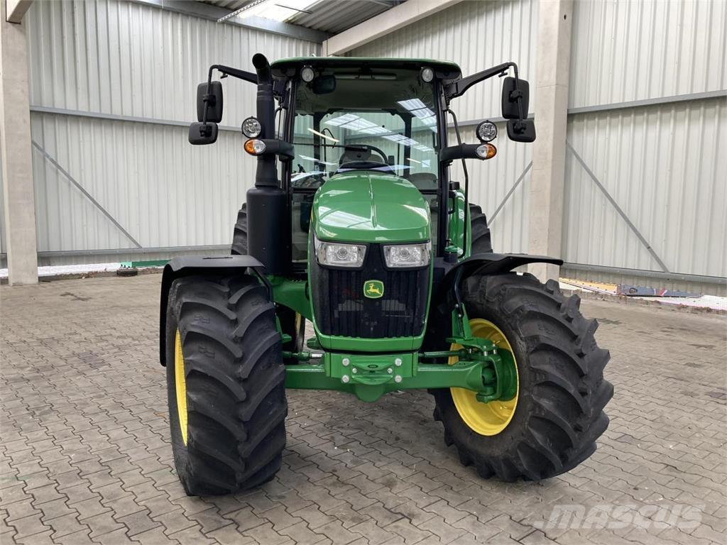 John Deere 5090M Traktori