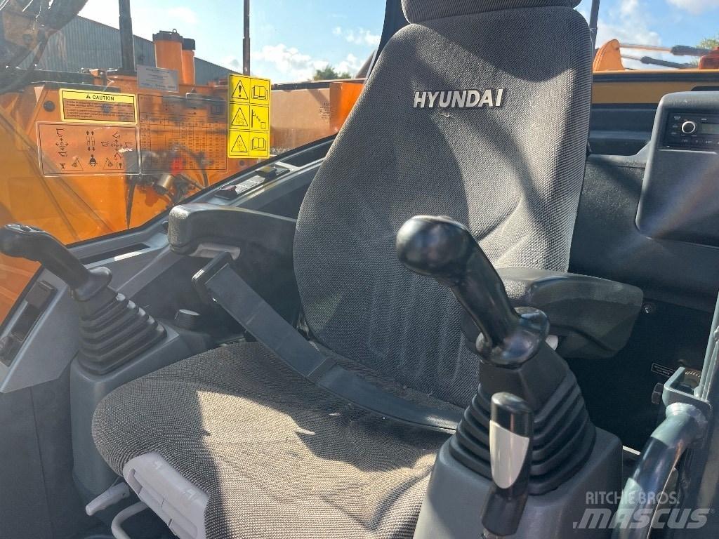 Hyundai HX130LCR Kāpurķēžu ekskavatori