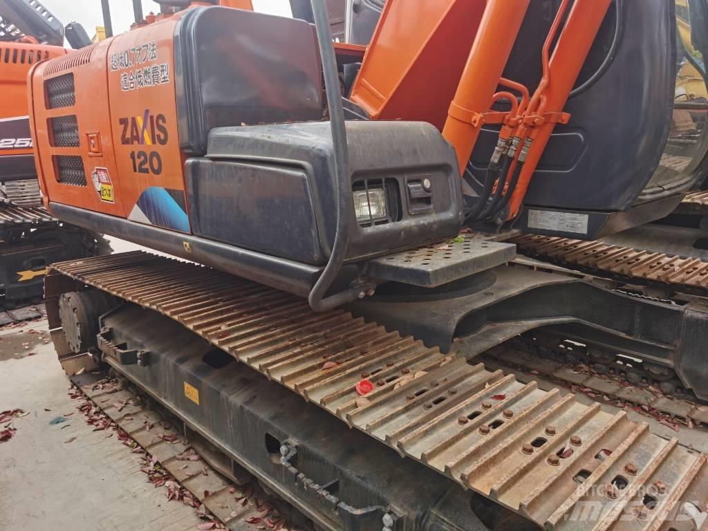 Hitachi ZX 120 Kāpurķēžu ekskavatori