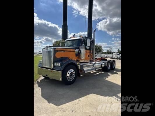 Kenworth W 900 Vilcēji