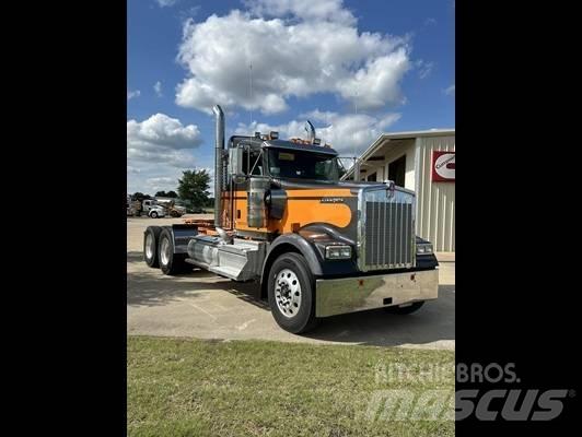 Kenworth W 900 Vilcēji