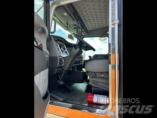 Kenworth W 900 Vilcēji