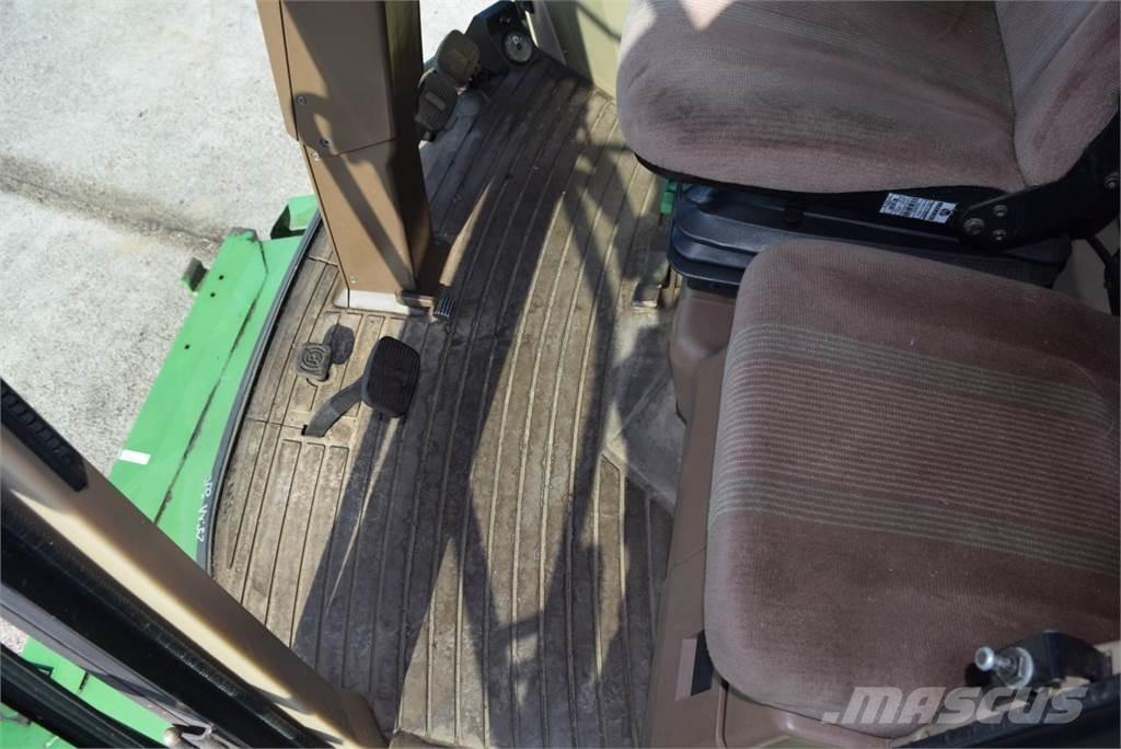 John Deere 2064 Ražas novākšanas kombaini