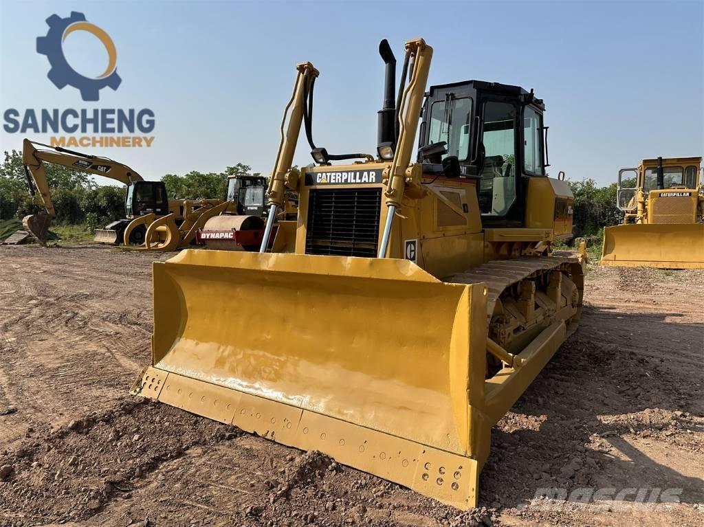 CAT D6G Kāpurķēžu buldozeri