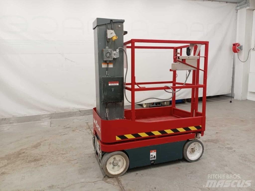 SkyJack SJ 16 Vertikālie pacēlāji