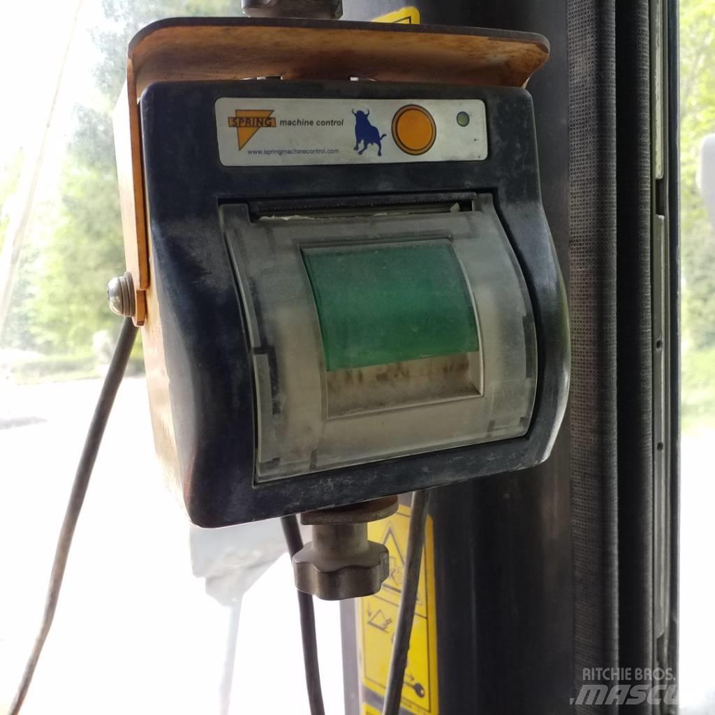 Hitachi ZW 220 Iekrāvēji uz riteņiem