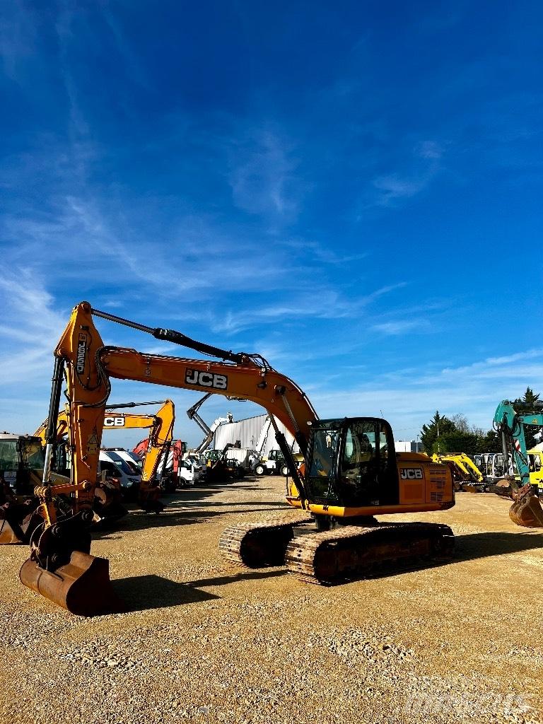 JCB JS 220 N LC Kāpurķēžu ekskavatori