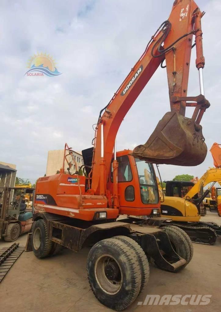 Doosan DH 150 W-7 Ekskavatori uz riteņiem