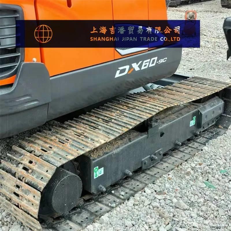 Doosan DX 60-9C Kāpurķēžu ekskavatori
