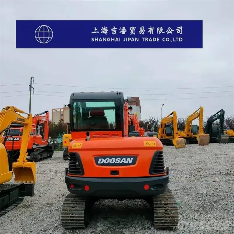 Doosan DX 60-9C Kāpurķēžu ekskavatori