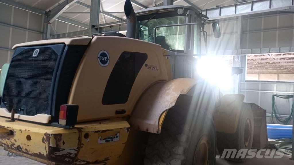 New Holland W 270 B Iekrāvēji uz riteņiem