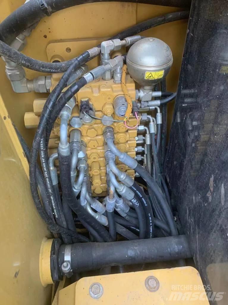 CAT 306E2 Kāpurķēžu ekskavatori