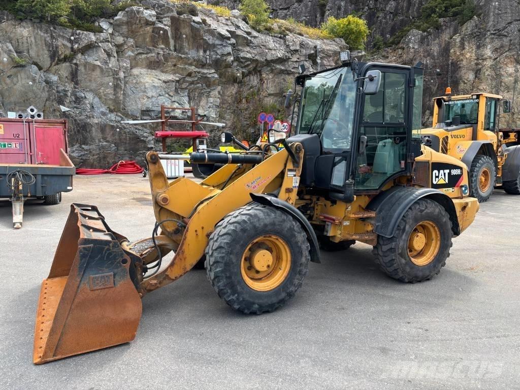 CAT 908 H 2 Iekrāvēji uz riteņiem