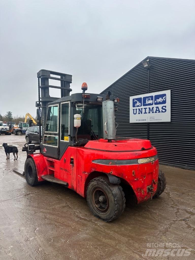 Dantruck 9690-9 Tehnika ar dīzeļa dzinēju