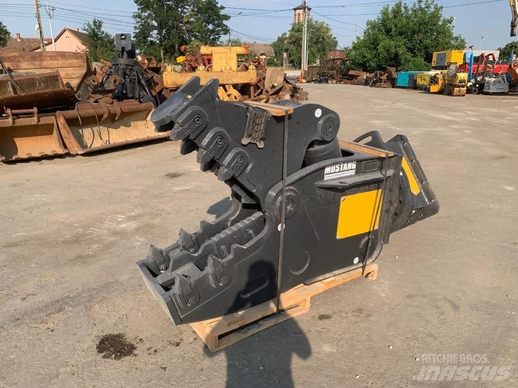 Mustang RH16 NEW Urbji
