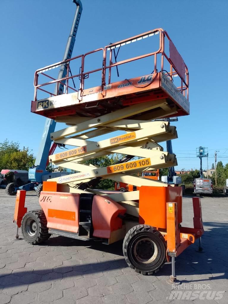 JLG 4394 RT Šķerveida pacēlāji