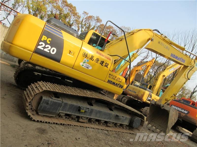 Komatsu PC 220 Kāpurķēžu ekskavatori