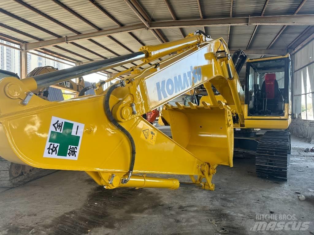 Komatsu PC 200-8 Vidēja lieluma ekskavatori 7 t - 12 t