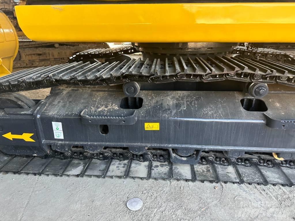 Komatsu PC 200-8 Vidēja lieluma ekskavatori 7 t - 12 t