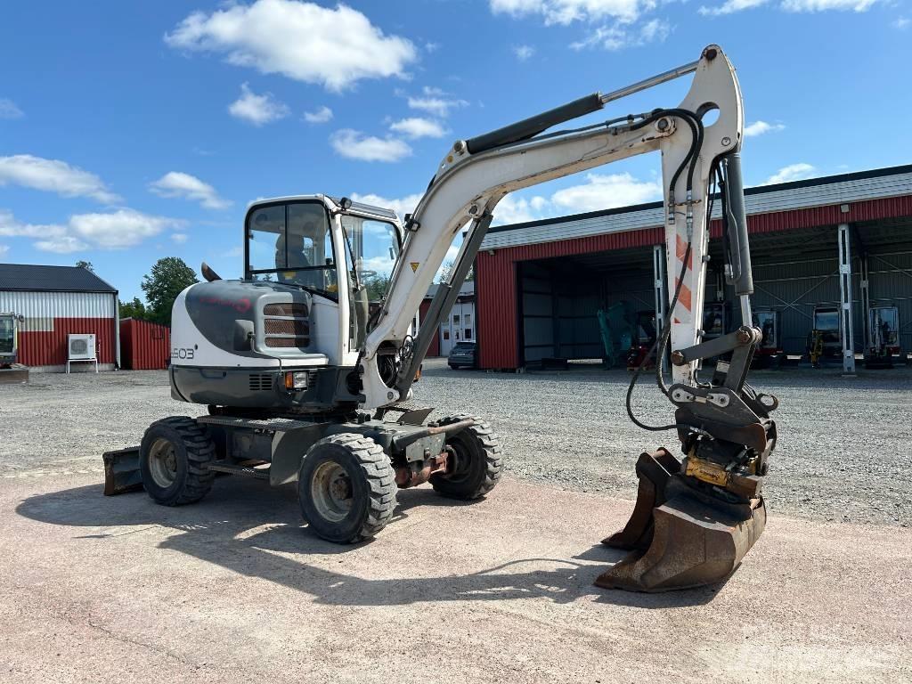 Wacker Neuson 6503 Ekskavatori uz riteņiem