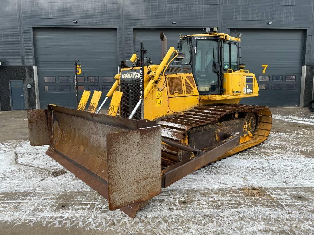 Komatsu D65PX-18 Kāpurķēžu buldozeri