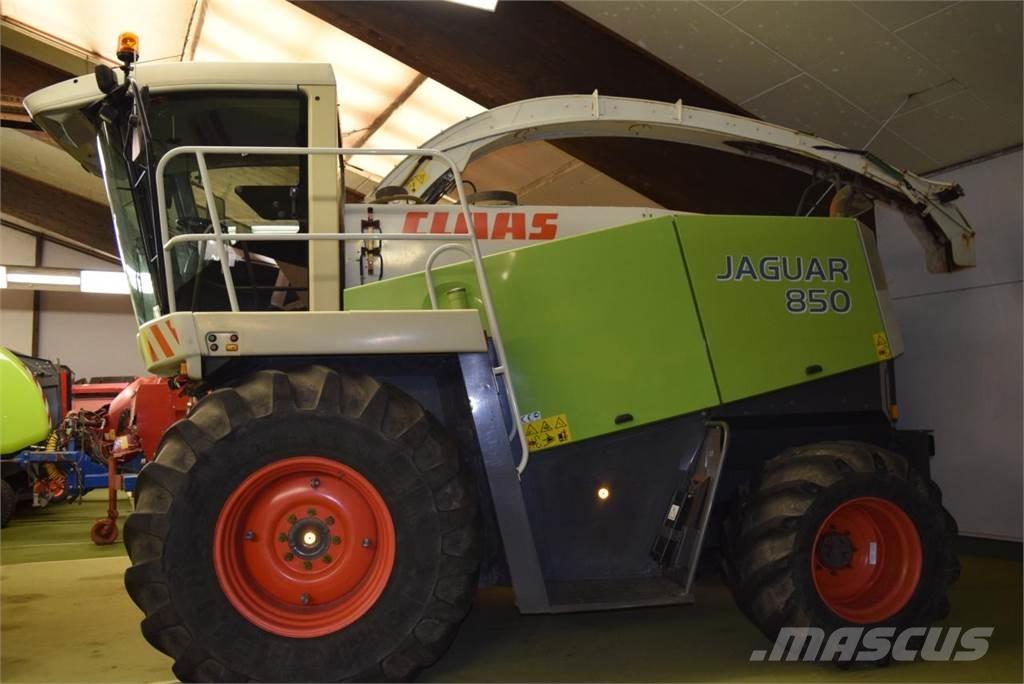CLAAS Jaguar 850 Lopbarības novācēji