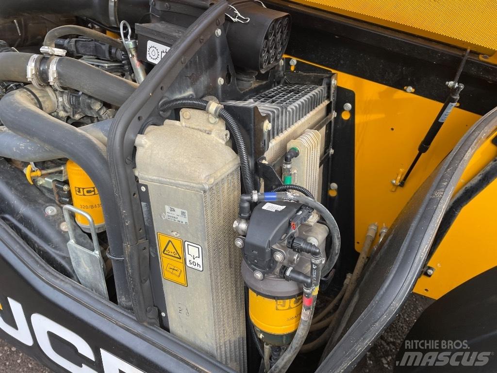 JCB 533-105 Teleskopiskie manipulatori