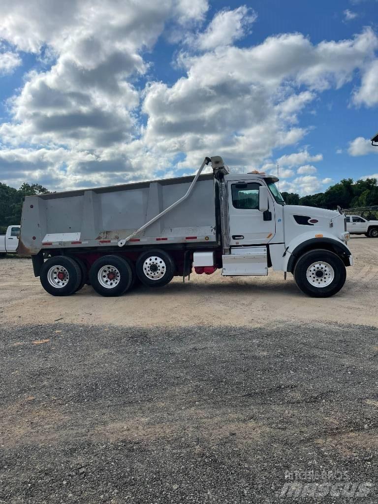 Peterbilt Dump truck Pašizgāzējs