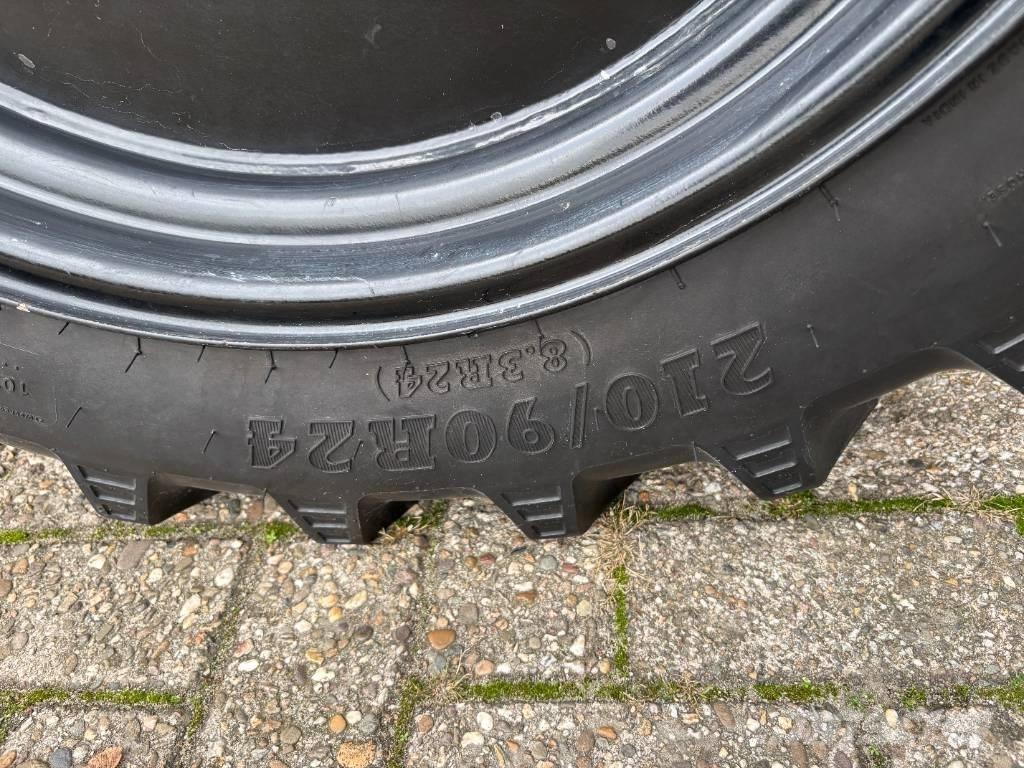 Kioti CK 3310 HST Kompaktie traktori