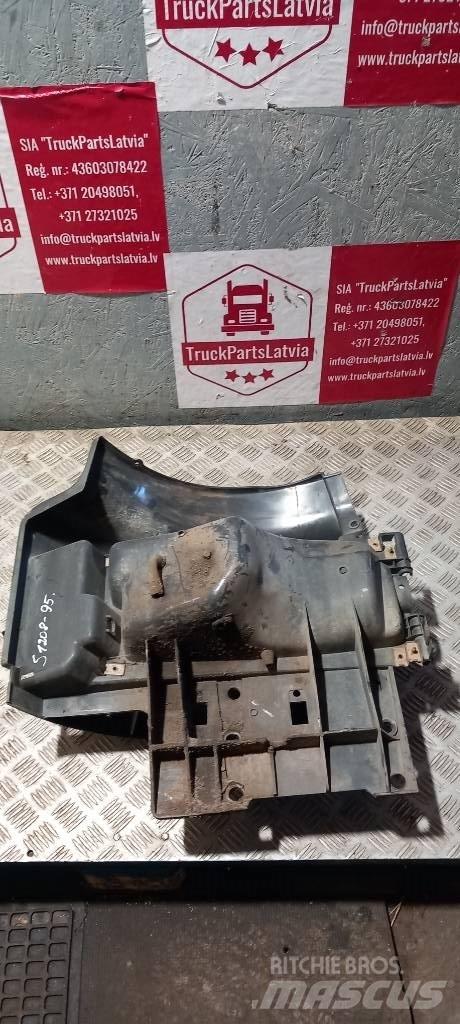 Scania 94 D.   1543634 Kabīnes un interjers