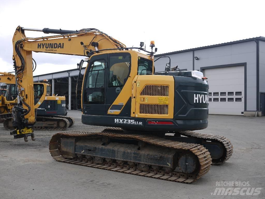 Hyundai HX 235 LCR Kāpurķēžu ekskavatori