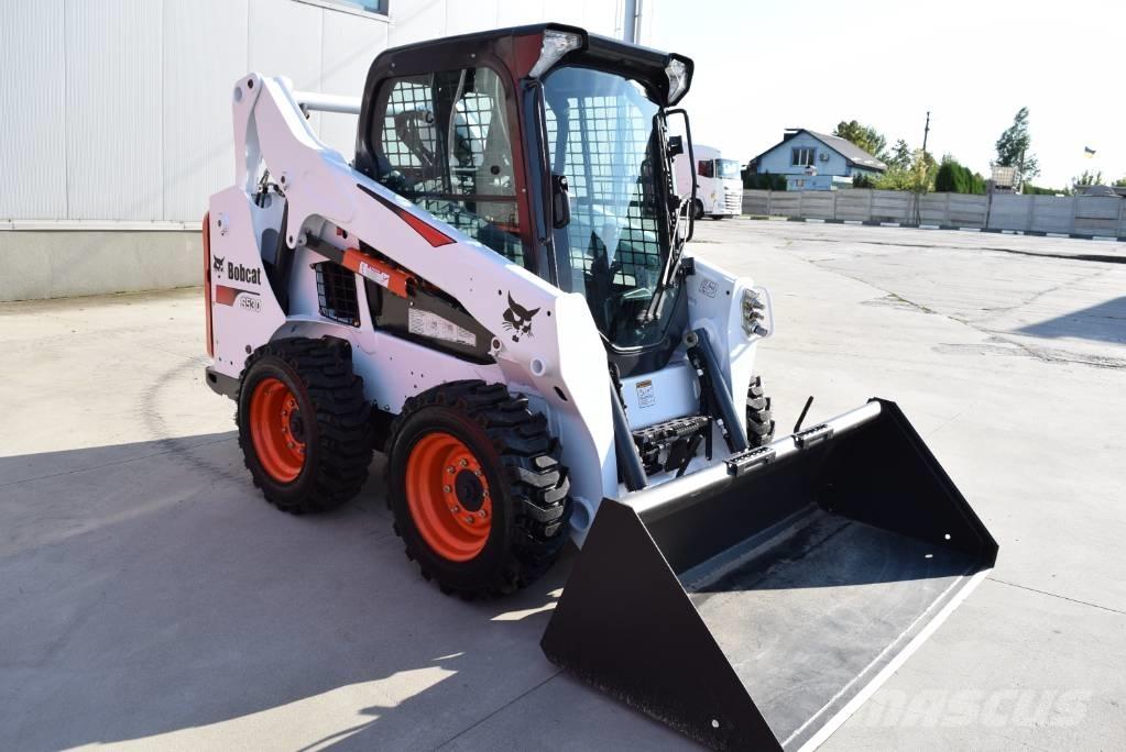 Bobcat S 530 Lietoti riteņu kompaktiekrāvēji