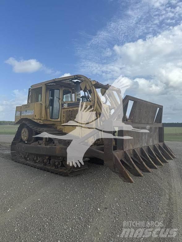 CAT D8R Kāpurķēžu buldozeri
