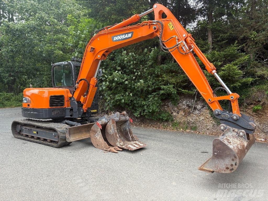 Doosan DX 85 R Vidēja lieluma ekskavatori 7 t - 12 t