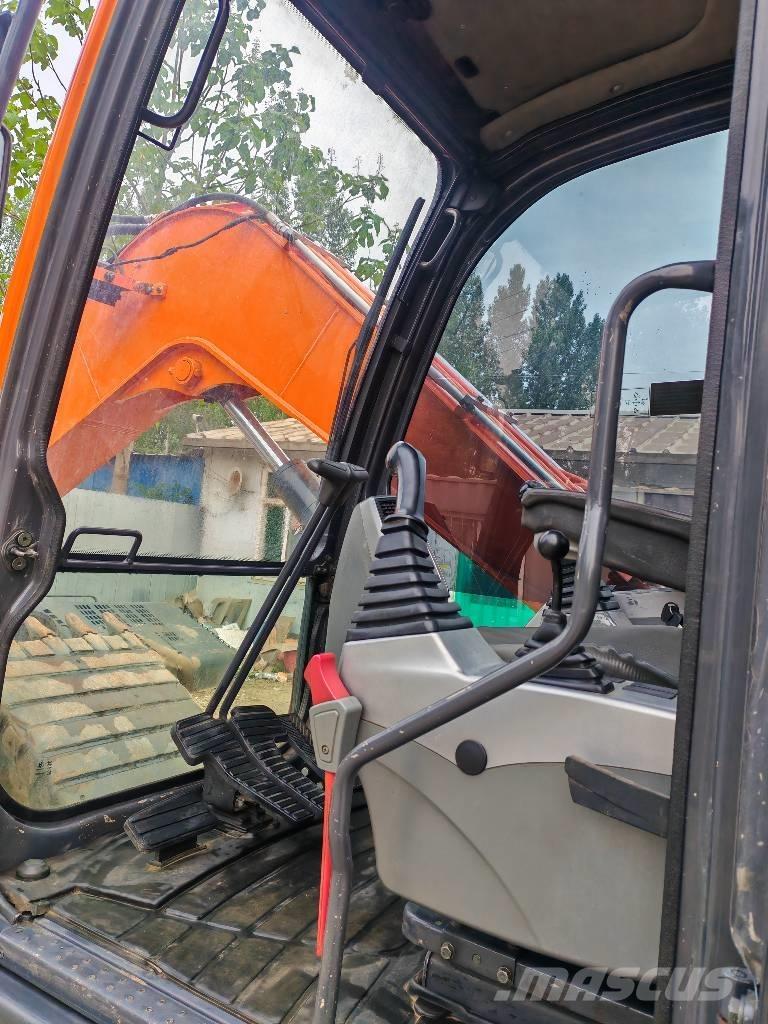 Doosan DX75-9C Vidēja lieluma ekskavatori 7 t - 12 t