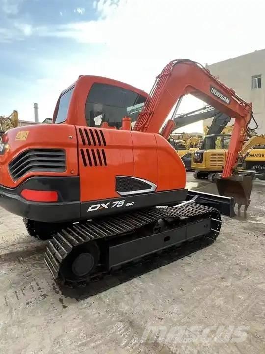 Doosan DX75-9C Vidēja lieluma ekskavatori 7 t - 12 t