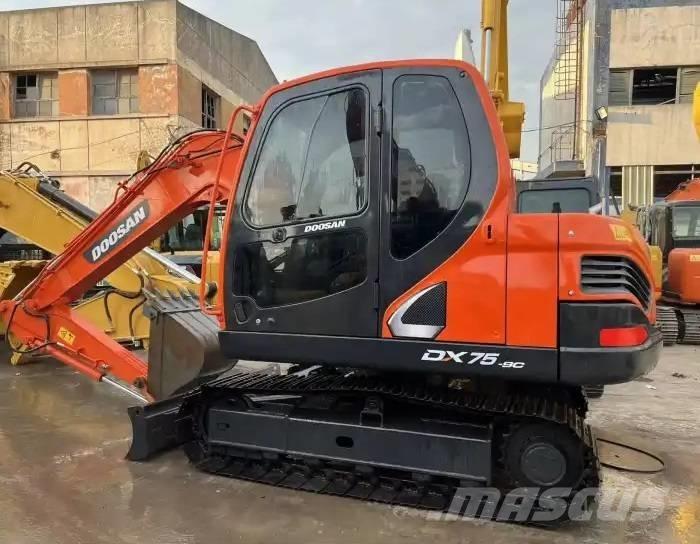 Doosan DX75-9C Vidēja lieluma ekskavatori 7 t - 12 t