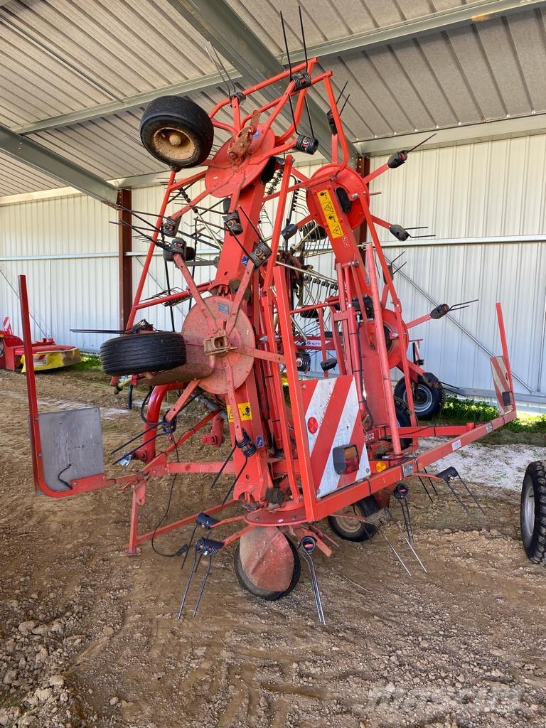 Kuhn GF 6502 Grābekļi un siena ārdītāji