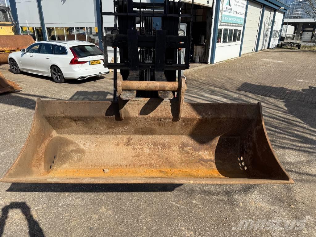 Komatsu HB 215 LC-2 Kāpurķēžu ekskavatori