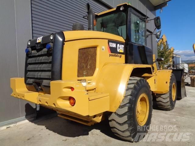 CAT 938M Iekrāvēji uz riteņiem