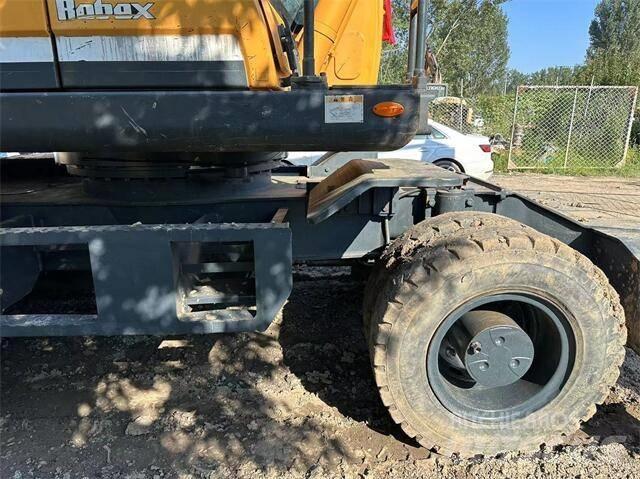 Hyundai 210W Ekskavatori uz riteņiem
