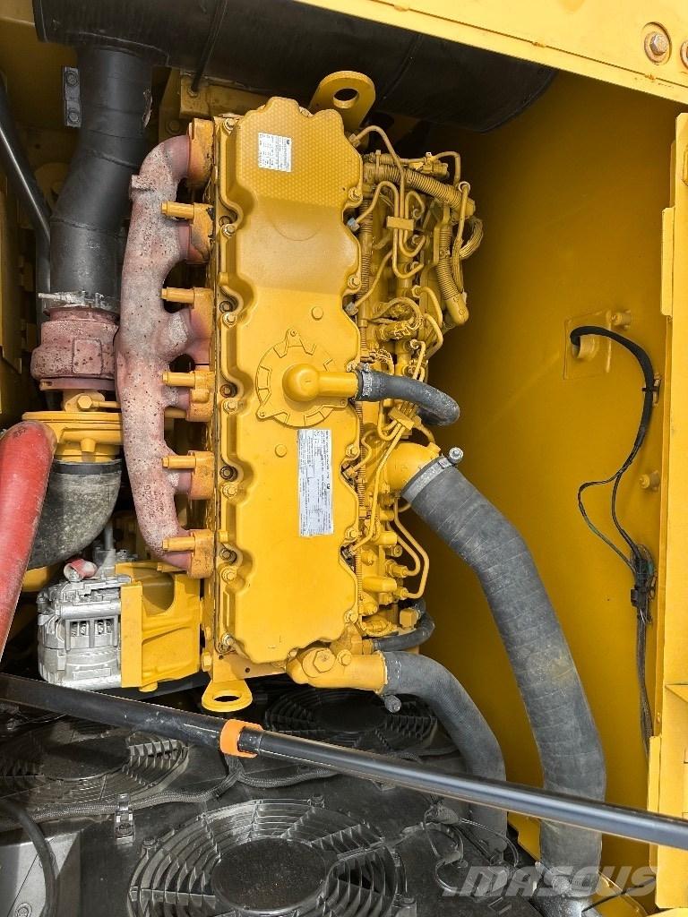 CAT CAT320 Vidēja lieluma ekskavatori 7 t - 12 t