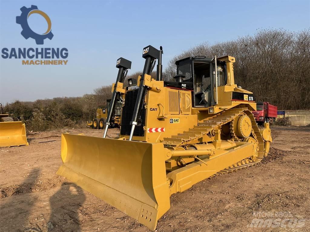 CAT D 7 R Kāpurķēžu buldozeri