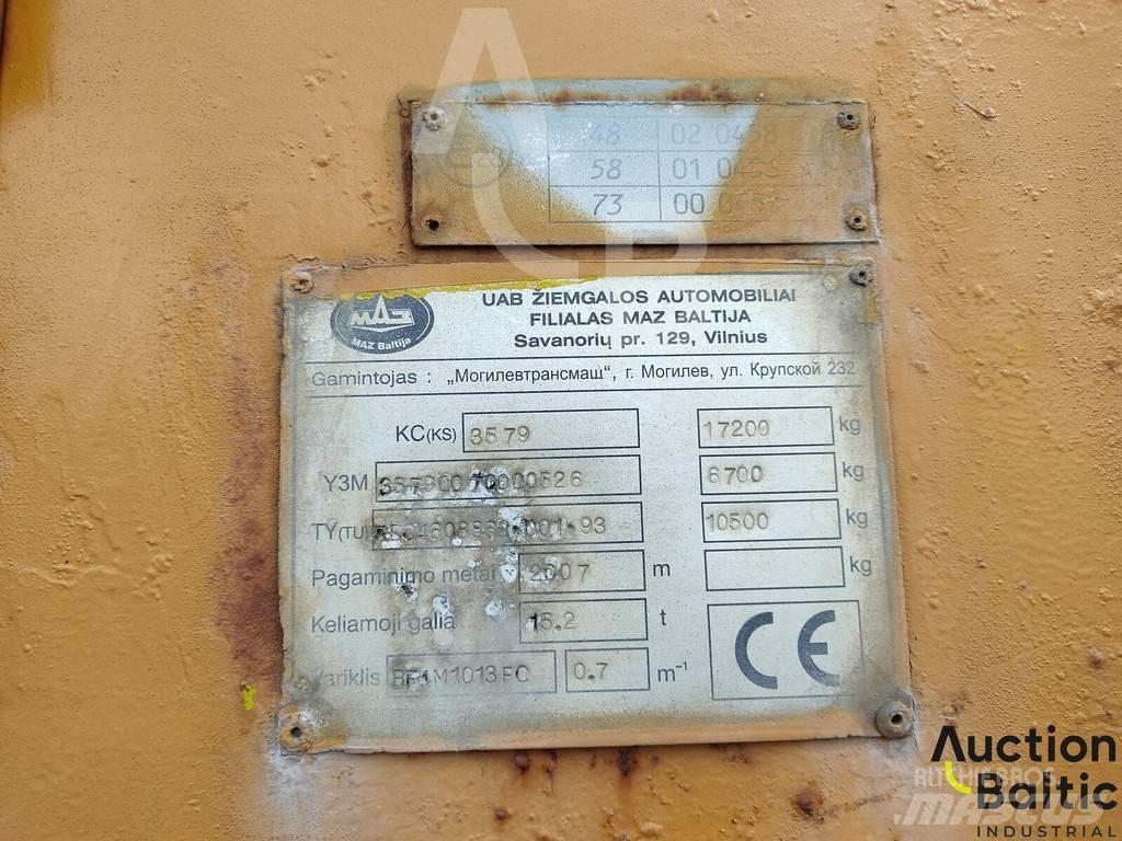 MAZ 533731 Visurgājēji celtņi
