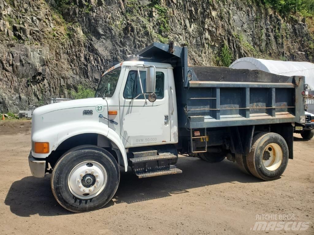 International 4990 Pašizgāzējs