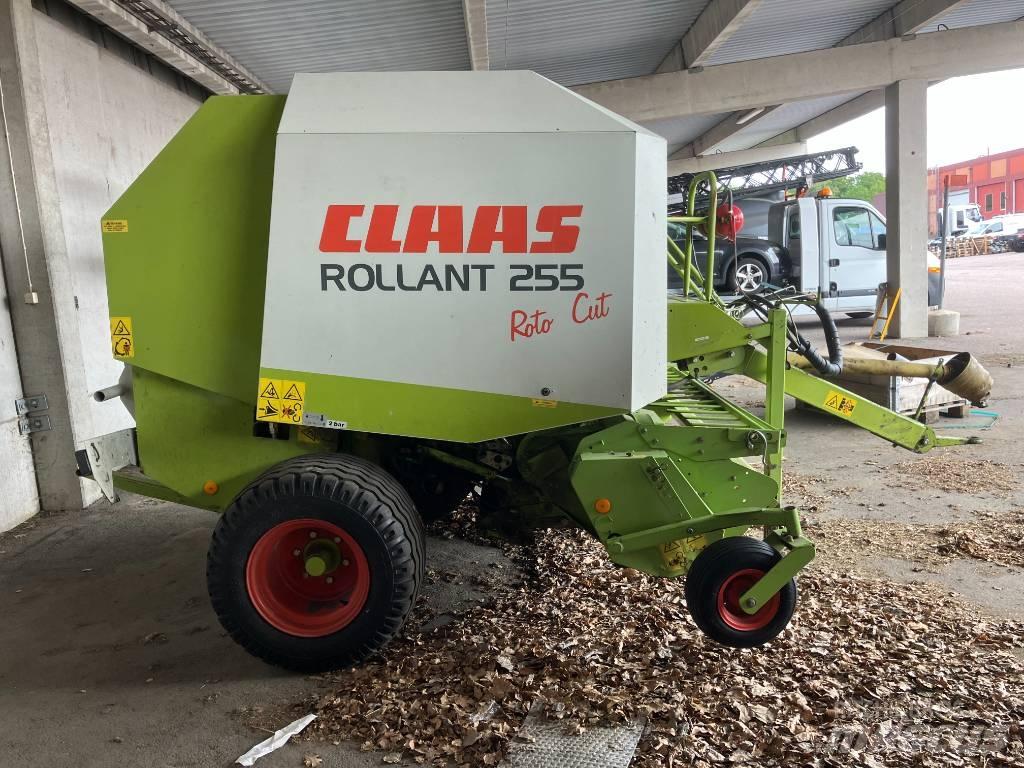 CLAAS Rollant 255 RC Rituļu preses