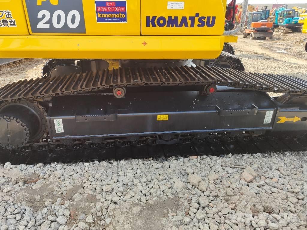 Komatsu PC 200 Kāpurķēžu ekskavatori