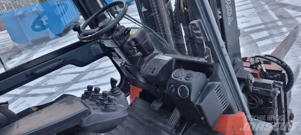 Toyota 7 FBMF 30 Elektriskie iekrāvēji