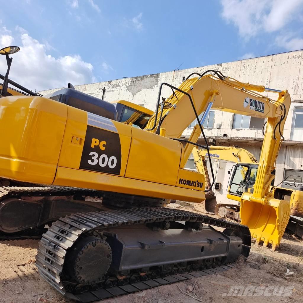 Komatsu PC 300 Kāpurķēžu ekskavatori