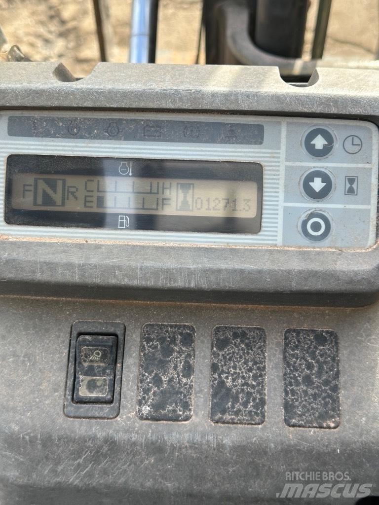 Nissan FD25 Tehnika ar dīzeļa dzinēju